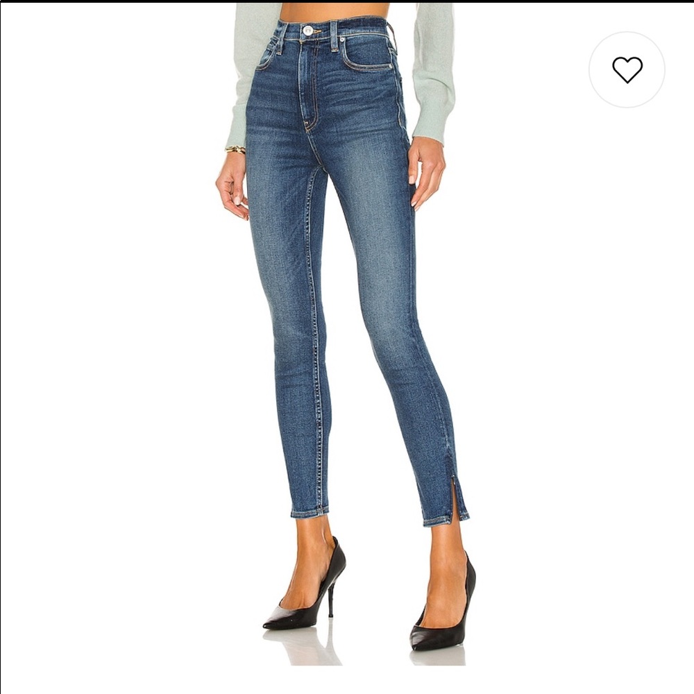 Hudson Centerfold (26)